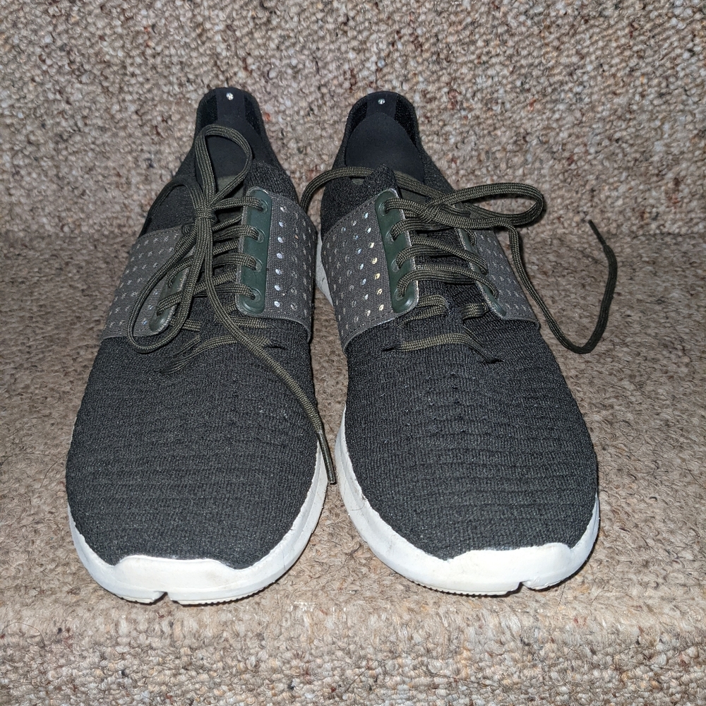 UA Men's Shoes Olive Color Size 8